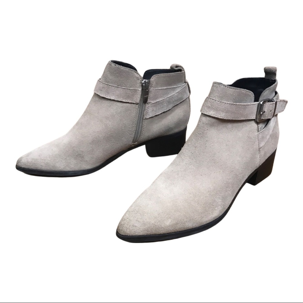 Marc Fisher Suede Tan Booties, size 9 1/2